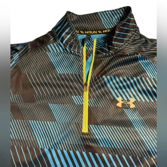 Under Armour Men's XL Fitted Blue & Black Geometric Pullover Running Shirt - Picture 2 of 6